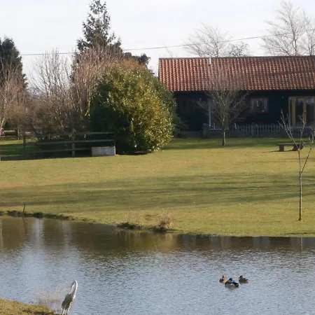 Lake View Mellis Buitenkant foto